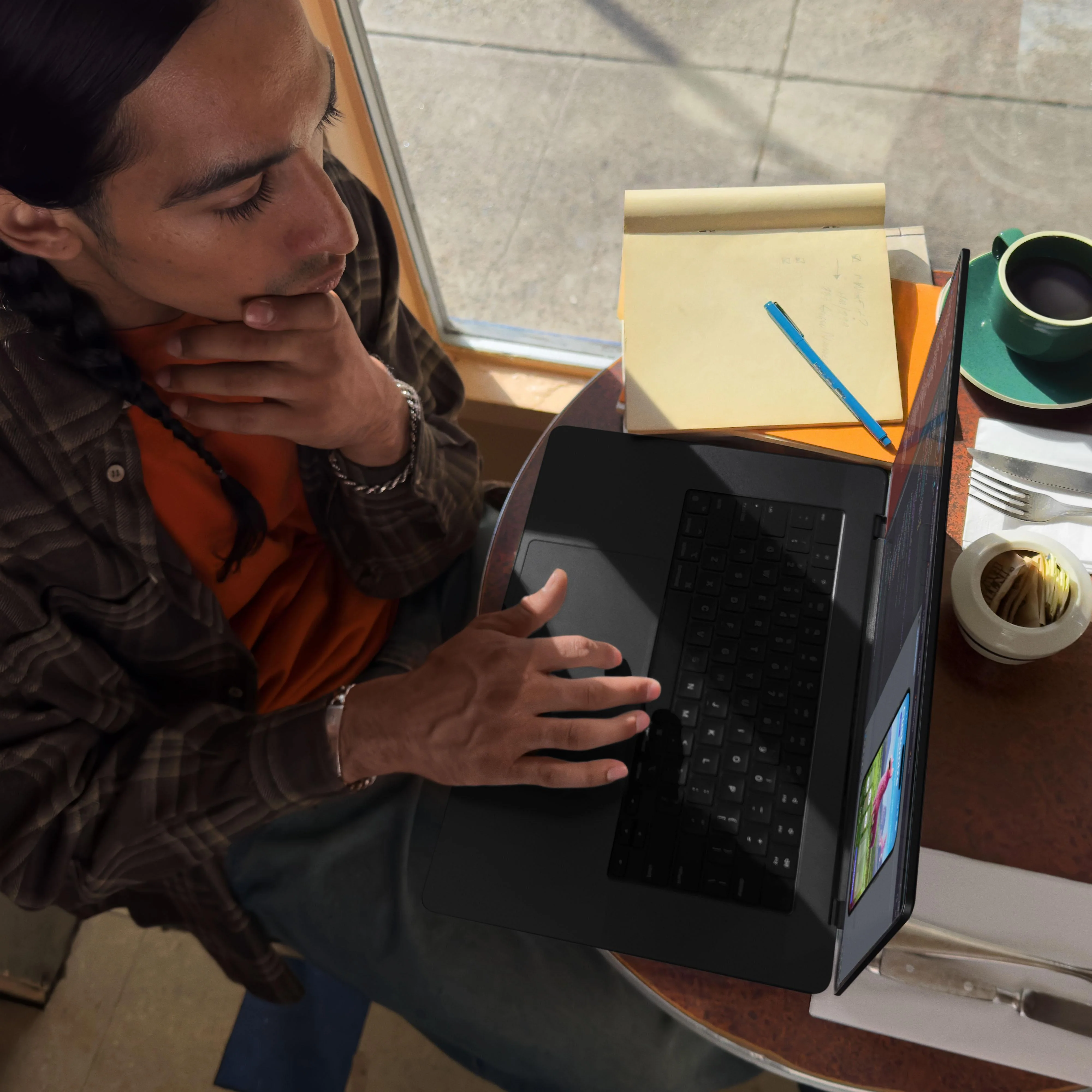 14-inch MacBook Pro: Apple M3 Pro chip with 11‑core CPU and 14‑core GPU, 512GB SSD - Space Black - Image 8