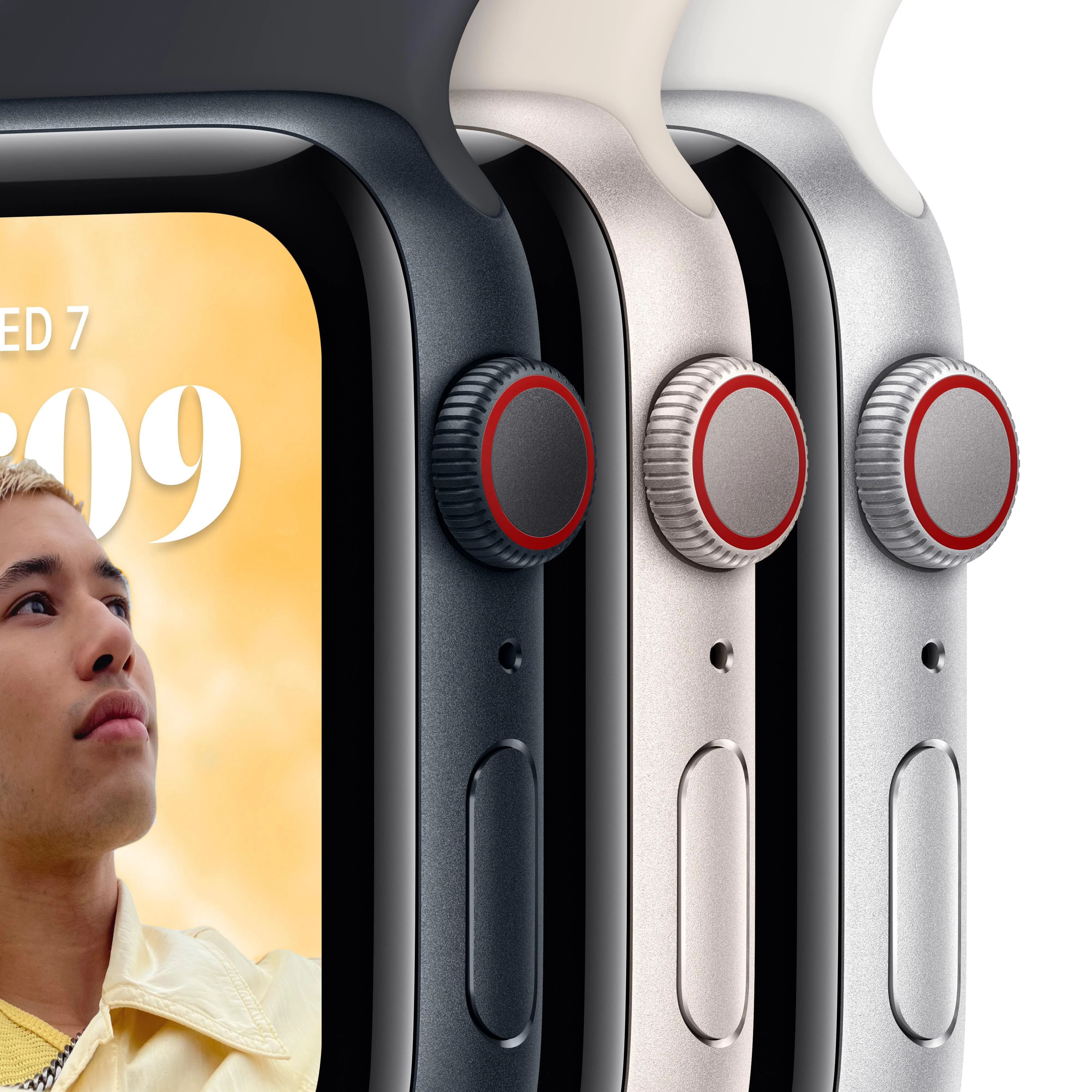 Apple Watch SE GPS + Cellular 44mm Starlight Aluminium Case with Starlight Sport Band - Regular - Image 3